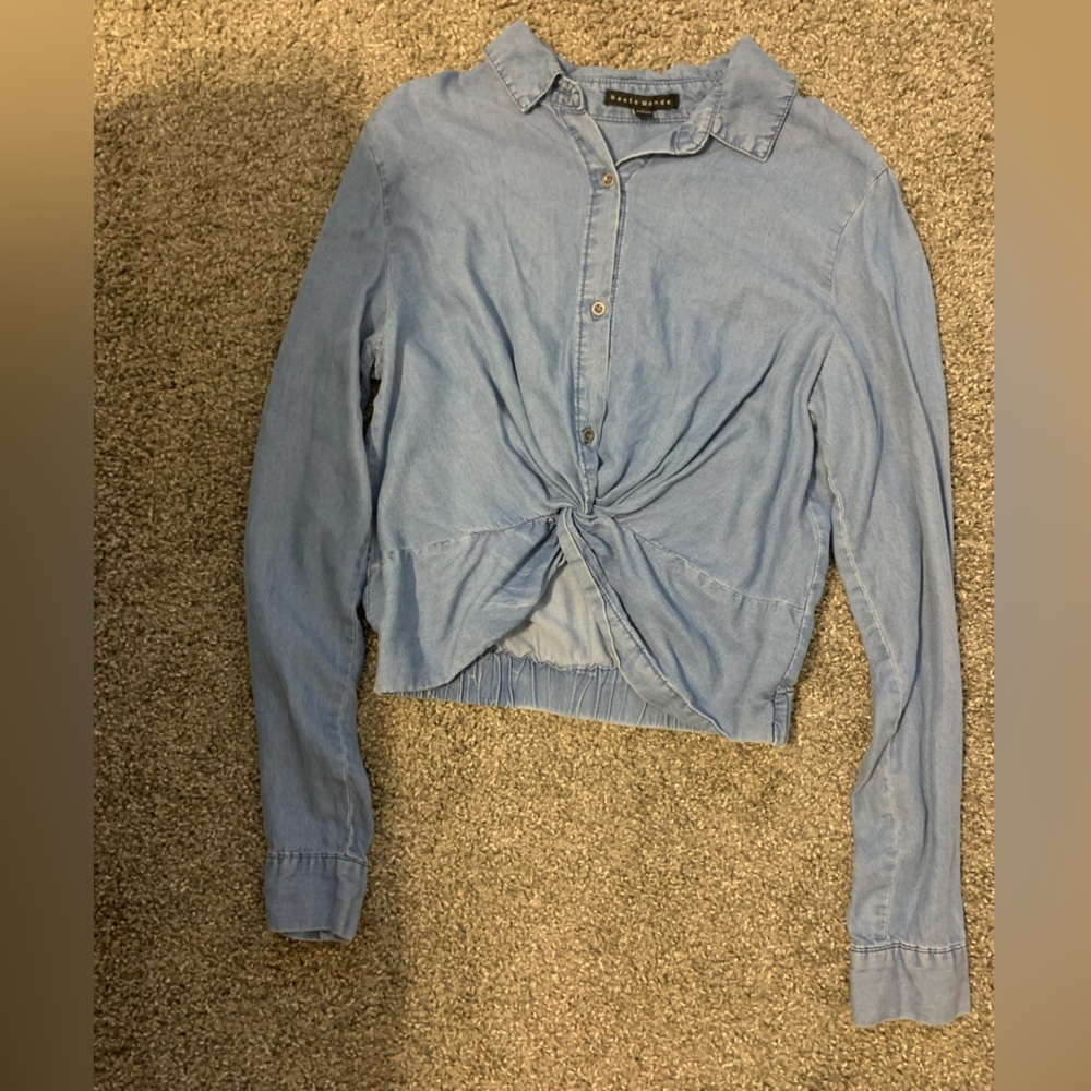 BLUE JEAN BUTTON DOWN TIED BLOUSE SHIRT👕 collared
